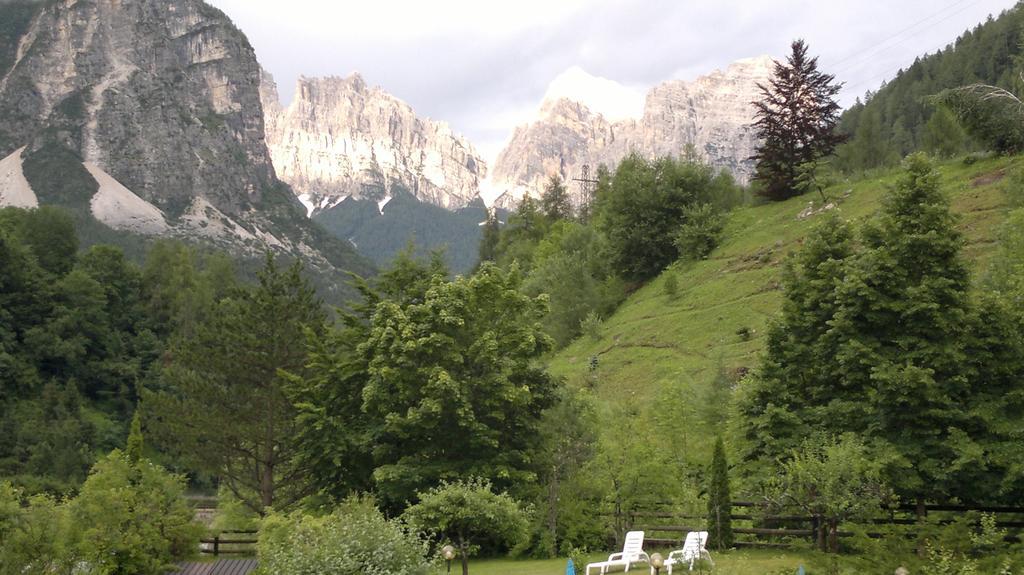 Hotel Zoldana Forno di Zoldo Kültér fotó