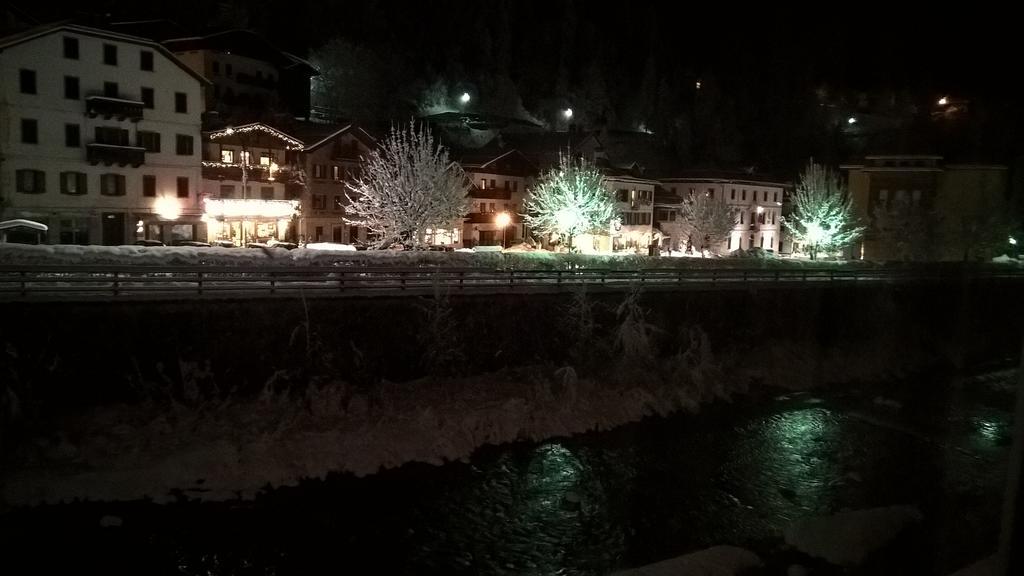 Hotel Zoldana Forno di Zoldo Kültér fotó